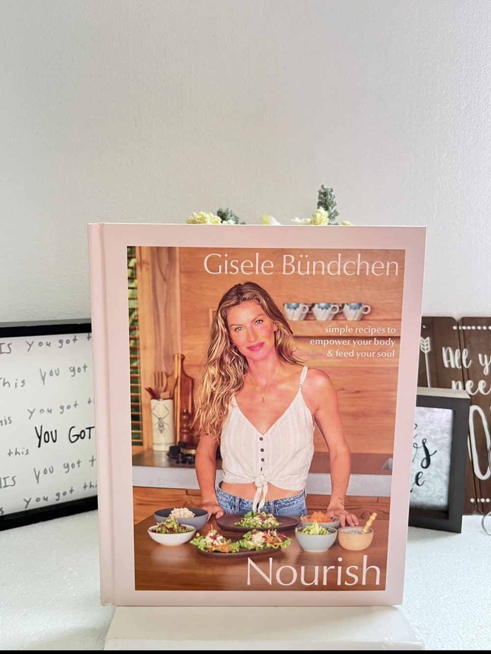 Nourish Cookbook - Gisele Bundchen Hardcover